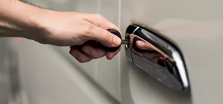 Why Choose Our Auto Locksmith Team in Bellwood, IL?