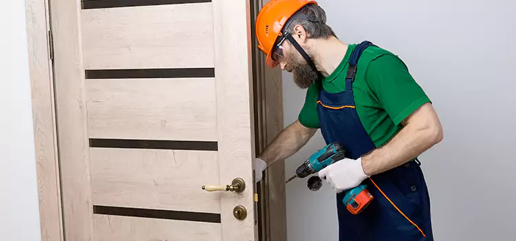 Replace Internal Door Handle with Lock Bellwood